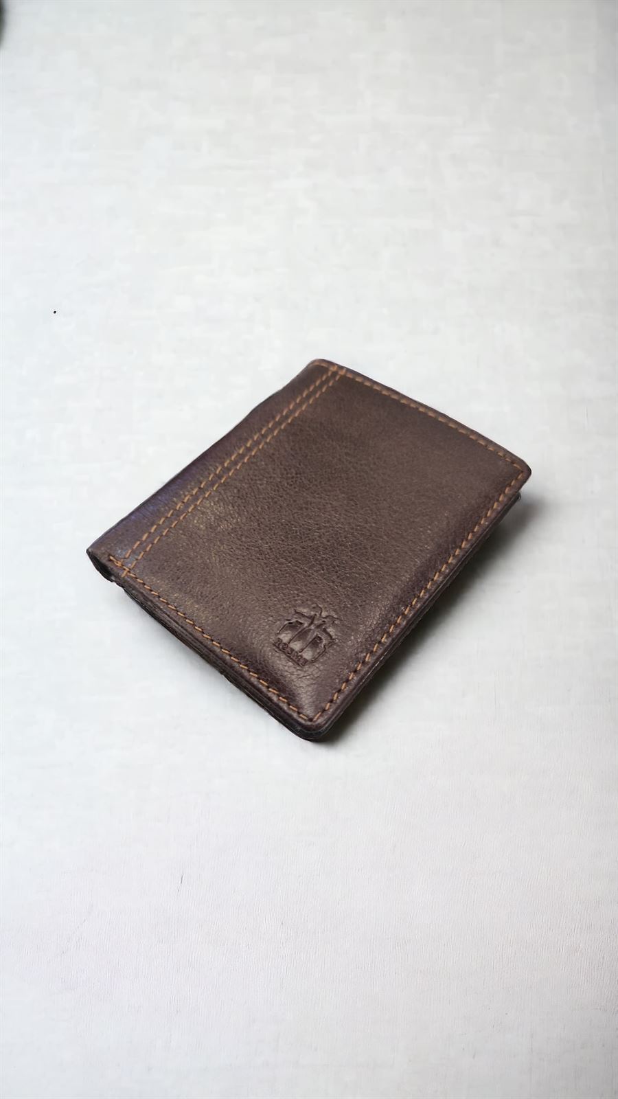 Billetera de hombre marrón sin monedero - Imagen 6