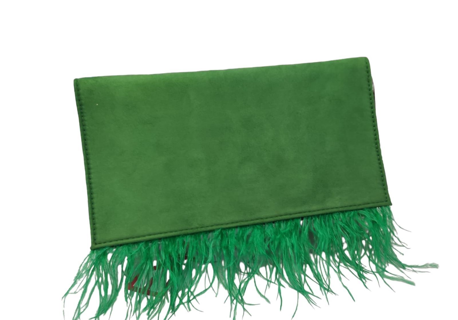 Bolso sobre con plumas verde hierva - Imagen 4