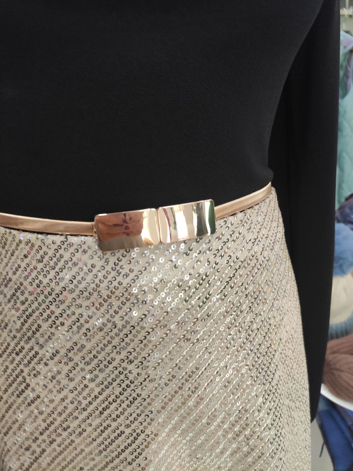 Cinturón de mujer metálico elástico dorado o plateado - Imagen 4