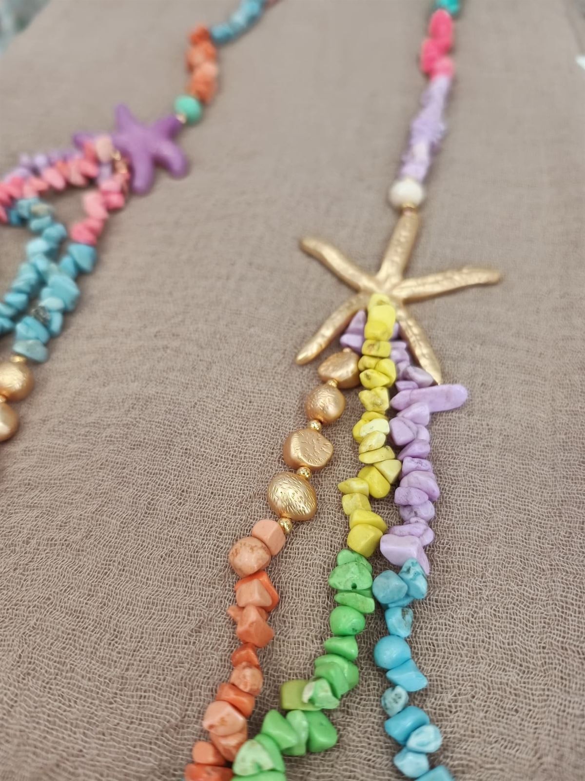 Collar multicolor con estrella de mar - Imagen 3